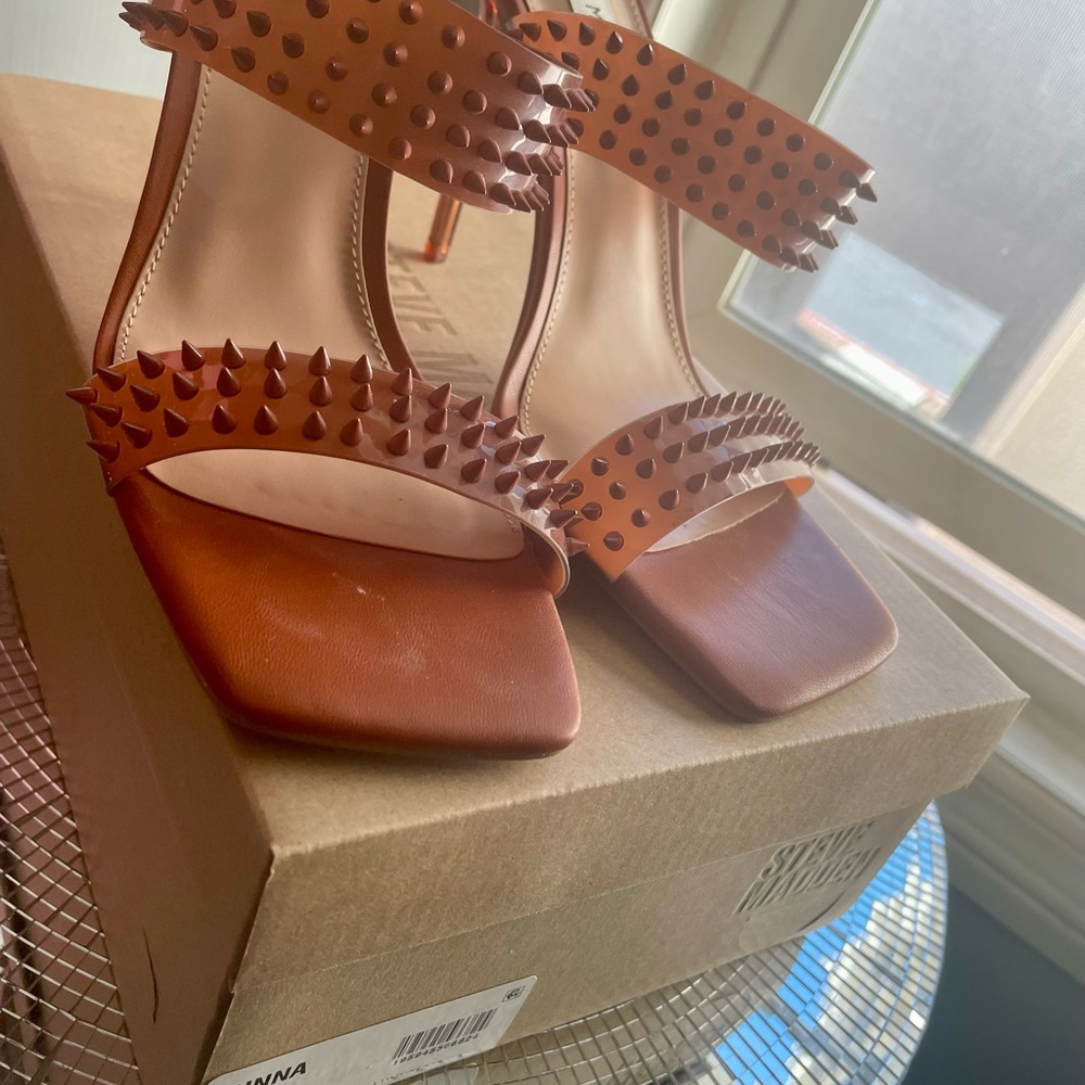 Steve Madden Lunna Spiked Brown Heels - Picture 7 of 8